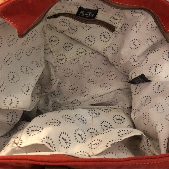 NWT BEAUTIFUL CARMI WEEKENDER - Picture 7 of 7